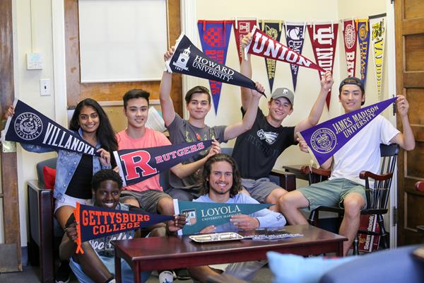 Senior Class Partners with College-Age Alumni for College Admissions Process