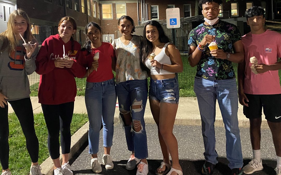 Senior Class Kicks Off Year with a Barbeque